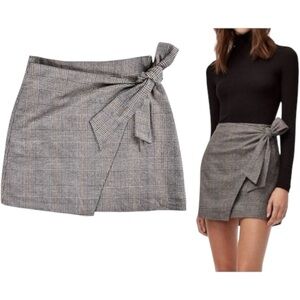 Aritzia Wilfred Dorine Front Wrap Mini Skirt Plaid Wool /‎ Cashmere Size 10